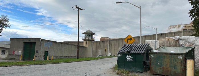 Sing Sing Correctional Facility is one of Places You Don't Wanna Be Mayor.