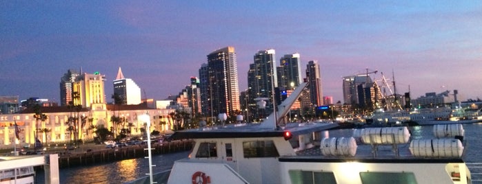 Hornblower Cruises & Events is one of Posti che sono piaciuti a Angela.