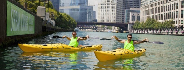 Chicago Riverwalk is one of Krissy's Saved Places.