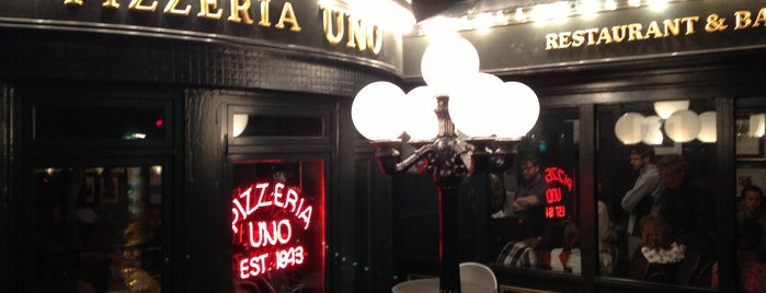 Uno Pizzeria & Grill - Chicago is one of Chicago & Urbana (EUA).
