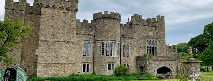 Featherstone Castle is one of Historic Sites of the UK.