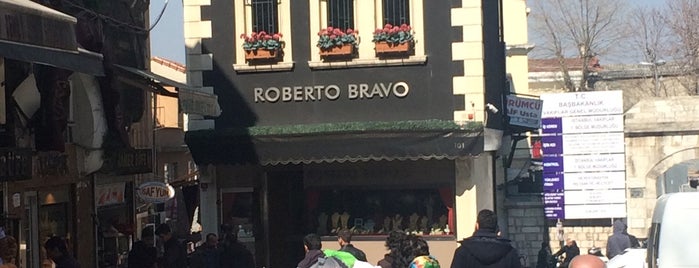 Roberto Bravo is one of taban.