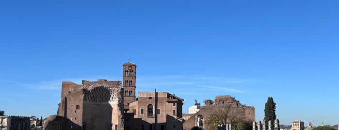 Tempio di Venere e Roma is one of Citytrip / Roma.