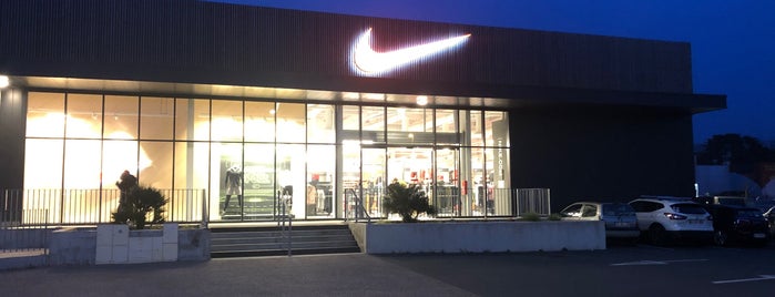 Nike Factory Store is one of Jules’s Liked Places.