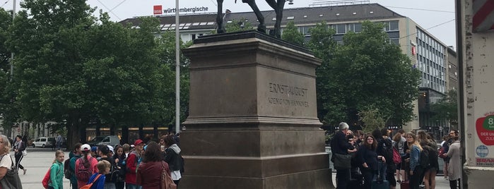 Ernst-August-Denkmal („Unterm Schwanz“) is one of Hannover in one day :).