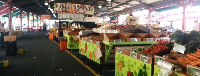 Queen Victoria Market is one of Posti che sono piaciuti a 이.