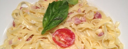 Pasta Prima is one of Tempat yang Disukai Marianna.