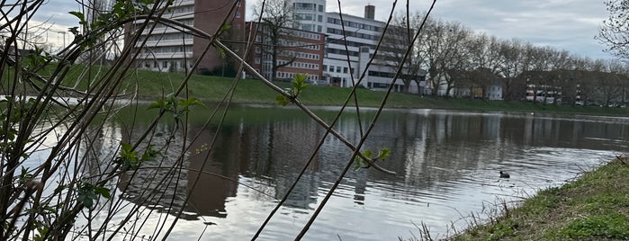 Weser is one of Bremen / Deutschland.