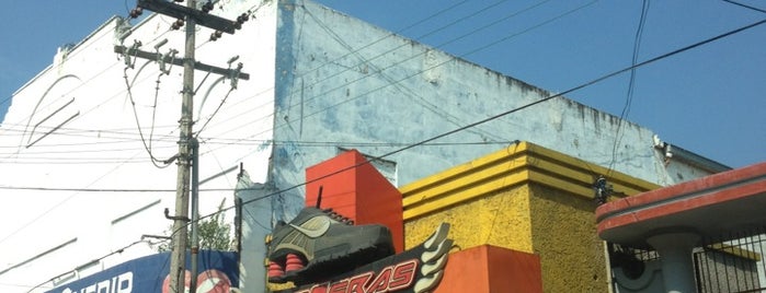 Contreras Sports is one of Tempat yang Disukai Carlos.