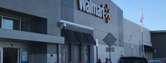 Walmart Supercenter is one of Posti che sono piaciuti a Cralie.
