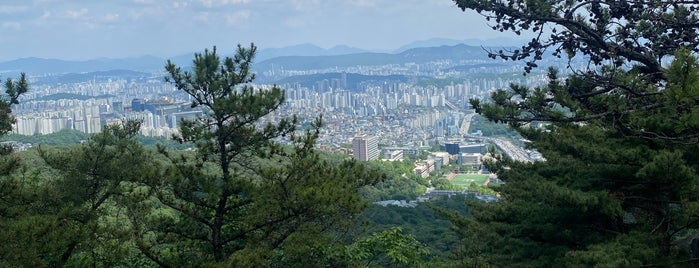 Bukhansan National Park is one of Korea.