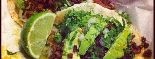Casa Vieja Mexican Grill is one of Lauren'in Beğendiği Mekanlar.