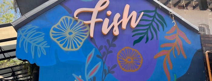 Mr. Fish - Fish and Chips is one of Restaurantes de Santiago.