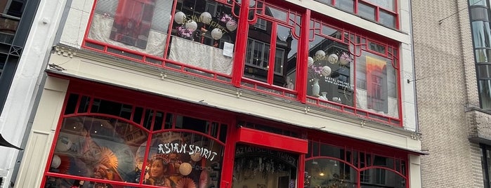 Chimera Fantasy Shop is one of Living Amsterdam.