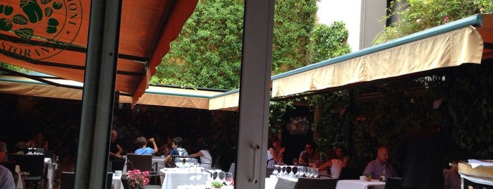 Le Quattro Stagioni is one of Restaurantes @BCN.