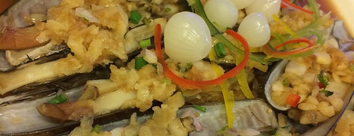 Louis Leeman Seafood is one of Bangkok.