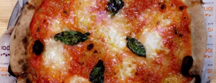 8portions Pizza is one of Tempat yang Disimpan Adel.