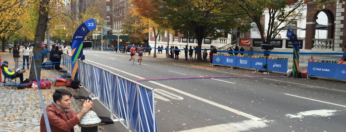 TCS New York City Marathon Mile 23 is one of SUattention.