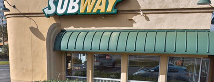 Subway is one of The 15 Best Places for Meatballs in Charleston.