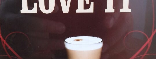 Costa Coffee Riverside is one of Posti che sono piaciuti a carolinec.