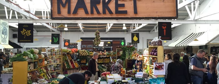 Neighbourgoods Market is one of Cape Town.