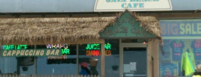 Java Beach Cafe is one of Locais curtidos por Chris.