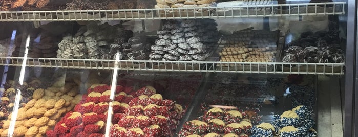 Krystal Bakery is one of Kimmie's Saved Places.