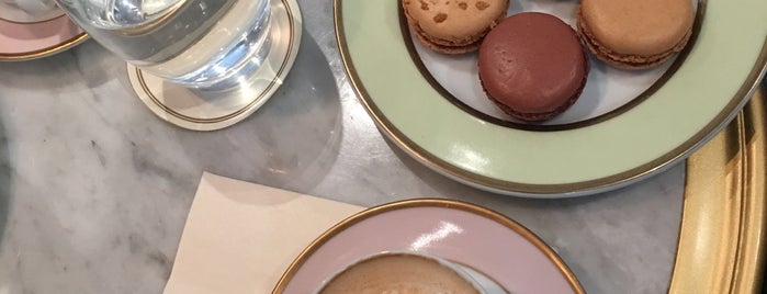 Ladurée is one of Damianさんのお気に入りスポット.