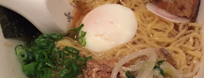 Momofuku Noodle Bar is one of The Medinas -  Our New York City.