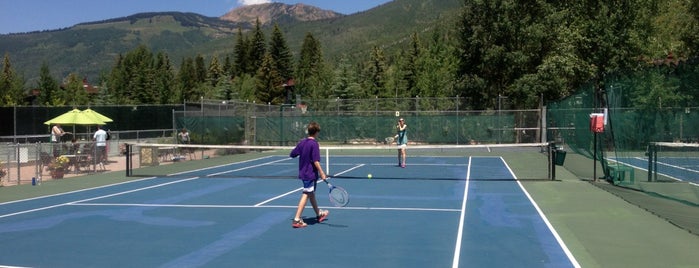 Vail Racquet Club Mountain Resort is one of สถานที่ที่ Mike ถูกใจ.