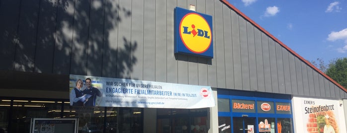 Lidl is one of Samさんのお気に入りスポット.