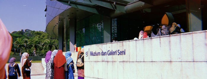 Muzium dan Galeri Seni is one of ruoni.