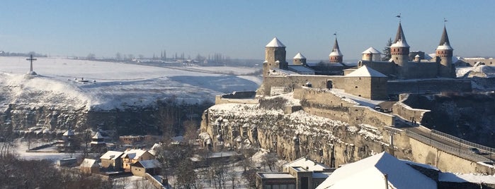 Кам'янець-Подільська фортеця / Kamianets-Podilskyi Castle is one of Lugares favoritos de Yuliia.