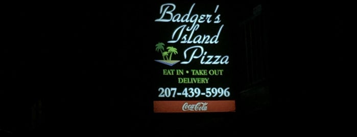 Badgers Island Pizzeria is one of Guide to Kittery's best spots.