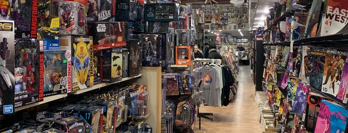 Heroes Cards & Comics is one of Must-visit Bookstores in London.
