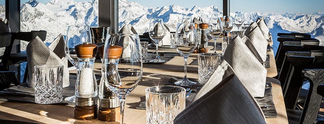 Ice Q Restaurant & Lounge is one of Austria/Slovenia Plan.