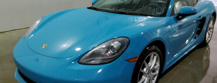 Top Gear Car Wash is one of Lugares favoritos de Natz.