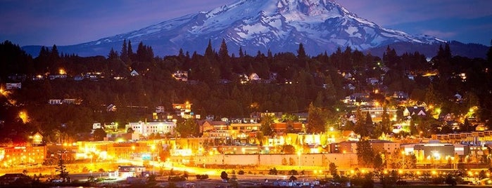 City of Hood River is one of Lugares favoritos de Crispin.