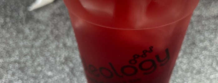 Bubbleology is one of Places I wanna eat/drink.