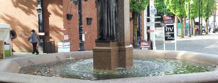 Skidmore Fountain is one of Girl's Weekend 2015.