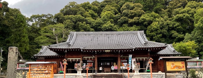 宝来山神社 is one of 神社仏閣.