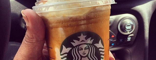 Starbucks is one of AKBさんのお気に入りスポット.