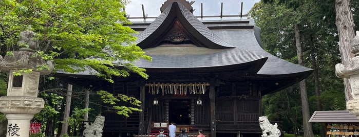 Fuji Omuro Sengen Shrine is one of 行きたい神社.