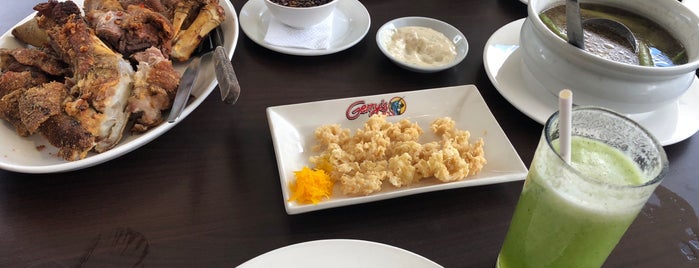 Gerry's Grill is one of Lugares favoritos de Che.