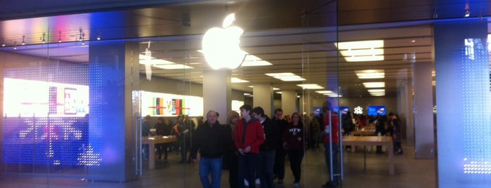 Apple La Maquinista is one of Visited Apple Stores.