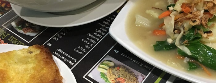 Selera Thai Nasrah Tomyam is one of Must-visit Food in Kuala Lumpur.