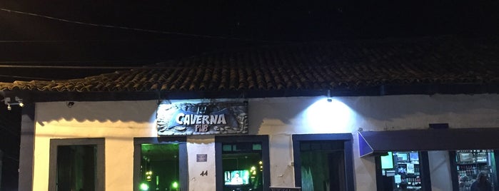 Caverna Pub is one of Locais curtidos por Cris.