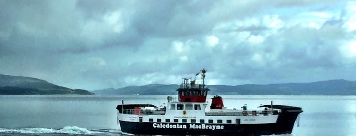 Lochranza Ferry Terminal is one of Locais curtidos por Glenda.