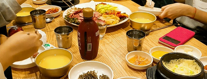 계동 빈대떡신사 is one of 좋아하는 식당.