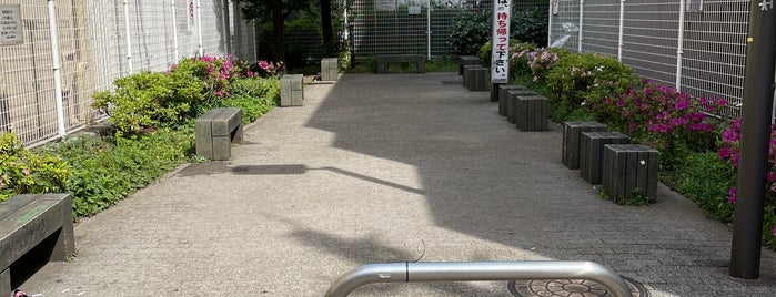 青葉台四丁目街かど公園 is one of 渋谷スポット.